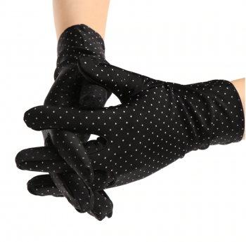 gants-courts-satines-mi-saison-noirs-pois-2