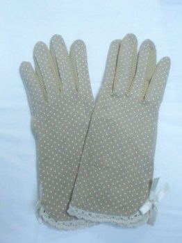 Gants courts beige tissu à pois noeuds aux poignets