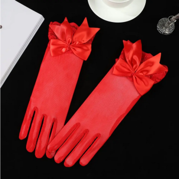 gants-rouges-mi-longs-transparents-dentelle-noeud-3