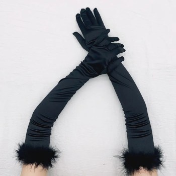 gants-satines-blancs-plumes-marabouts-fourrure-noire-bras