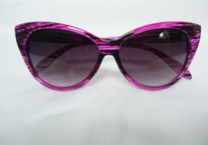 Lunettes de soleil papillons roses \