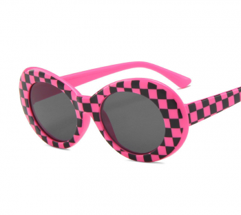 lunettes-ovales-annees-60-sixties-damier-rose-noir