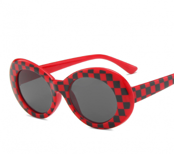lunettes-ovales-annees-60-sixties-damier-rouge-noir