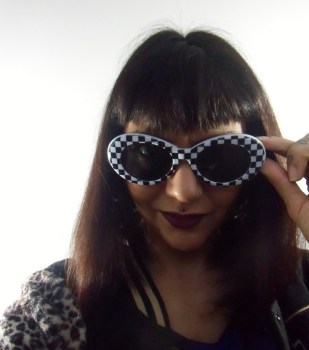 Lunettes de soleil rétro années 60 ovales damier noir blanc