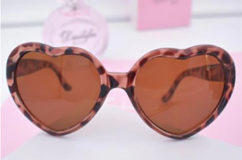 lunettes-soleil-coeurs-monture_leopard