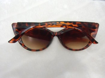 Lunettes de soleil papillon léopard verres marrons