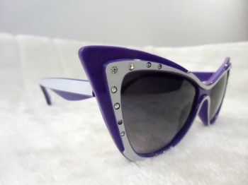 Lunettes de soleil papillon rétro design violettes et blanches strass