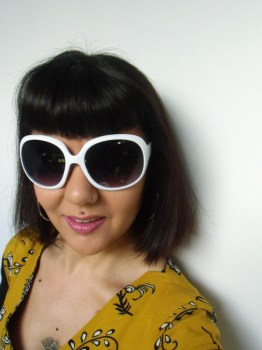 Lunettes de soleil rétro oversize monture blanche