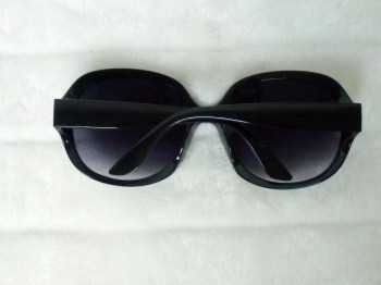 Lunettes de soleil rétro oversize monture noire