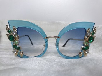 Lunettes de soleil originales rococo bleu à strass pinup