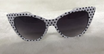 Lunettes de soleil papillon blanches à pois noirs pinup