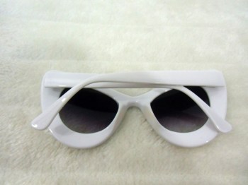 Lunettes de soleil papillon pin-up blanches oversize