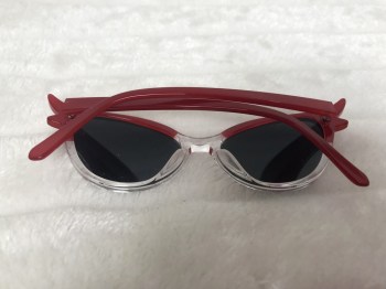 Lunettes de soleil papillon pointues rétro rouges