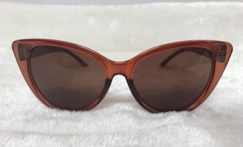 Lunettes de soleil papillon rétro pinup marrons