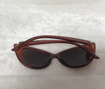 Lunettes de soleil papillon rétro pinup marrons