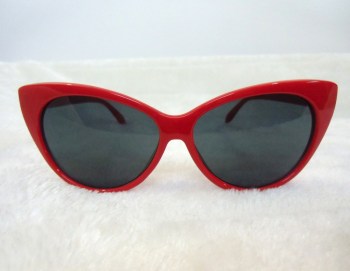 Lunettes de soleil papillon rétro rouges