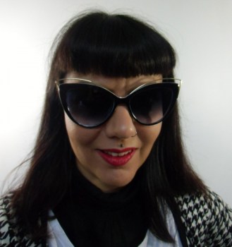 Lunettes de soleil rétro pin-up noires et blanches