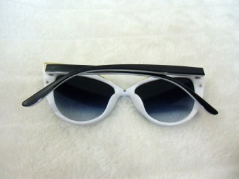 Lunettes de soleil rétro pin-up noires et blanches