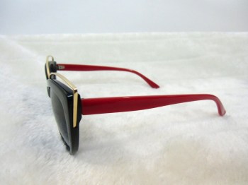 Lunettes de soleil rétro pin-up noires et rouges