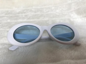 Lunettes de soleil rétro années 60 ovales blanches