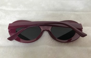 Lunettes de soleil rétro années 60 ovales prunes