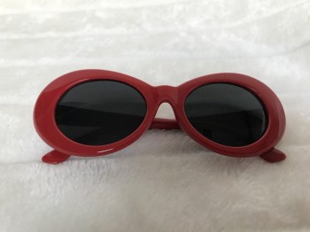 Lunettes de soleil rétro années 60 ovales rouges