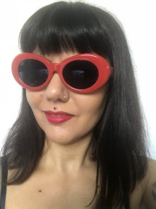 Lunettes de soleil rétro années 60 ovales rouges