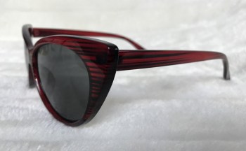 Lunettes papillon rouges à rayures verres gris pinup rétro