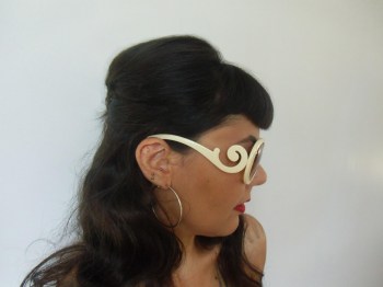 Lunettes rétro beige "Pin-up wave"