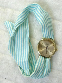 Montre originale bracelet foulard rayures bleues