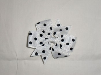 Pince clip à cheveux noeud tissu blanc à pois noirs