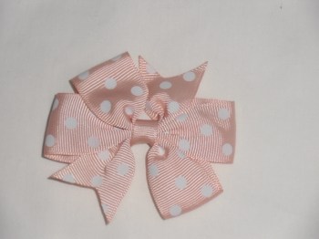 Pince clip à cheveux noeud tissu rose poudré à pois blancs