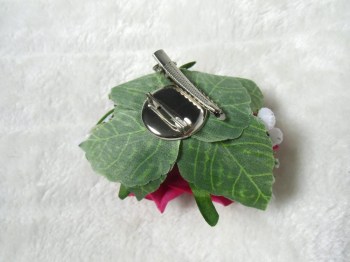 Pince clip à cheveux broche composition florale rose fuchsia