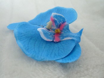 Pince clip à cheveux fleur orchidée bleue
