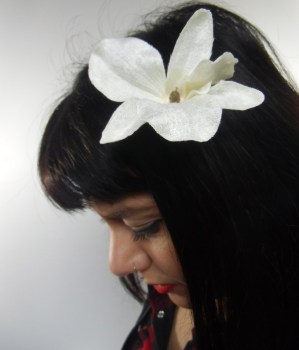 Pince clip à cheveux fleurs d'orchidée blanche tissu épais