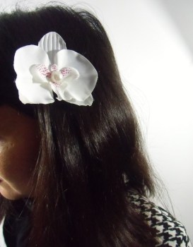 Pince clip à cheveux fleur d'orchidée blanche demi-perles
