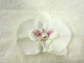 Pince clip à cheveux fleur d'orchidée blanche demi-perles