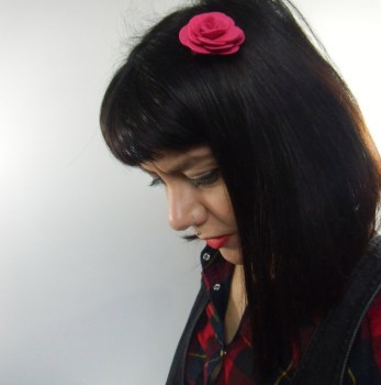 Pince clip à cheveux fleur rose en feutrine couleur au choix