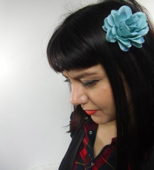 Pince clip à cheveux fleur pivoine en tissu couleur au choix