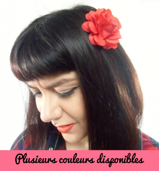 Pince clip à cheveux fleur pivoine en tissu couleur au choix