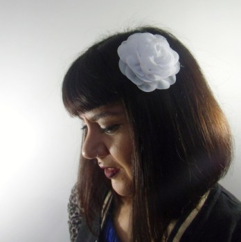 Pince clip à cheveux rose blanche en tissu