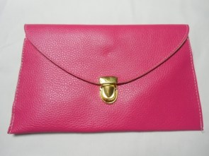 Sac à main minaudiere original tube de rouge à lèvres lipstick noir pinup kawaii