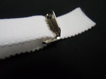 Porte-jarretelle blanc à coudre couture vendu à l'unité