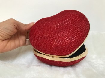 Sac à main minaudière coeur rouge brillant