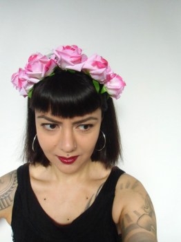 Serre-tête couronne de fleurs roses pour coiffures pin-up