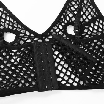 soutien-gorge-brassiere-resille-noire-trou-tetons-7