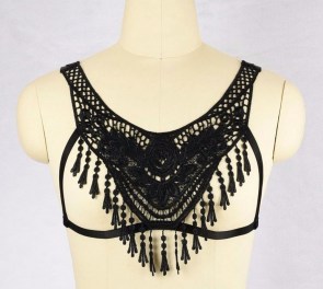 Soutien-gorge burlesque harnais en crochet noir