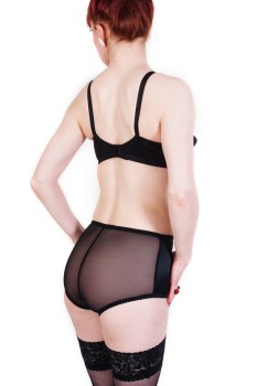 Soutien-gorge noir rétro 1940 pointu en cônes