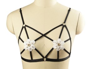 Soutien-gorge burlesque harnais fleurs blanches seins