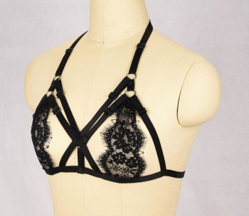 Soutien-gorge harnais noir élastique et dentelle lanières